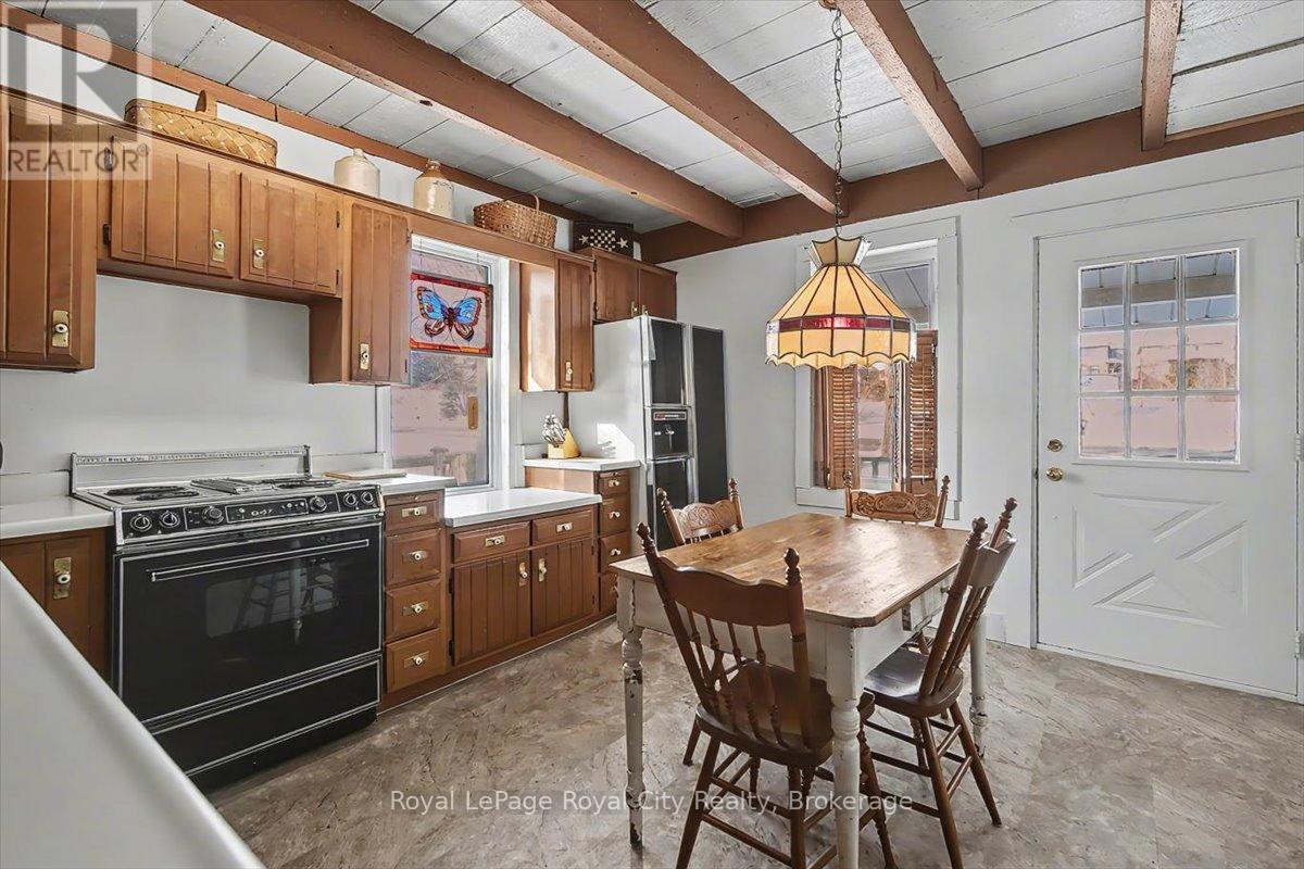 687 New Dundee Road, Kitchener, ON - Indoor