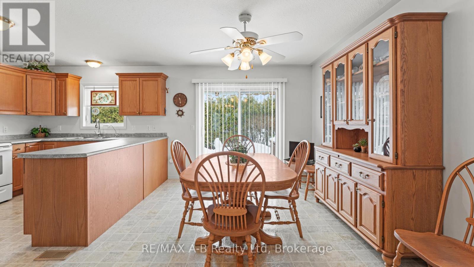 5 - 30 Ann Street, St. Marys, ON - Indoor