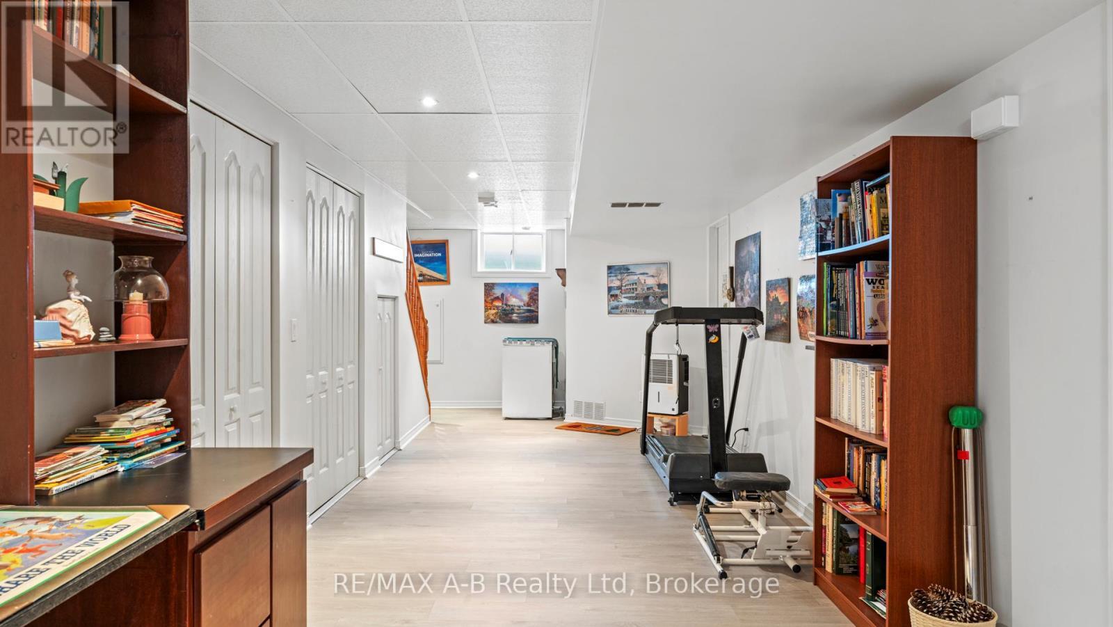 5 - 30 Ann Street, St. Marys, ON - Indoor