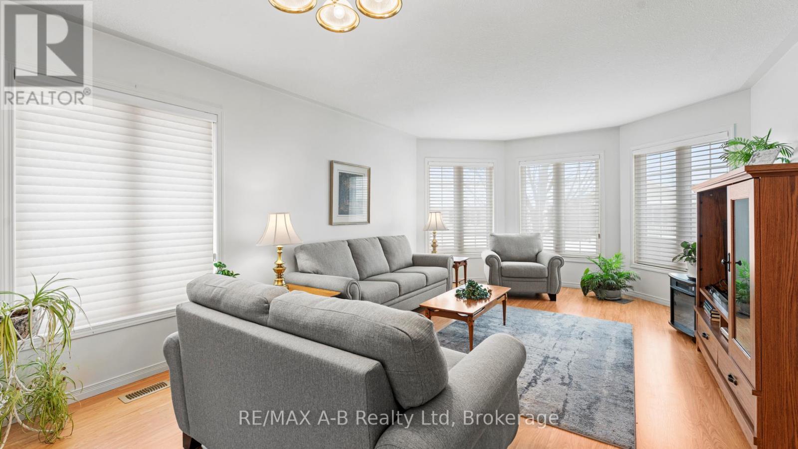5 - 30 Ann Street, St. Marys, ON - Indoor Photo Showing Living Room