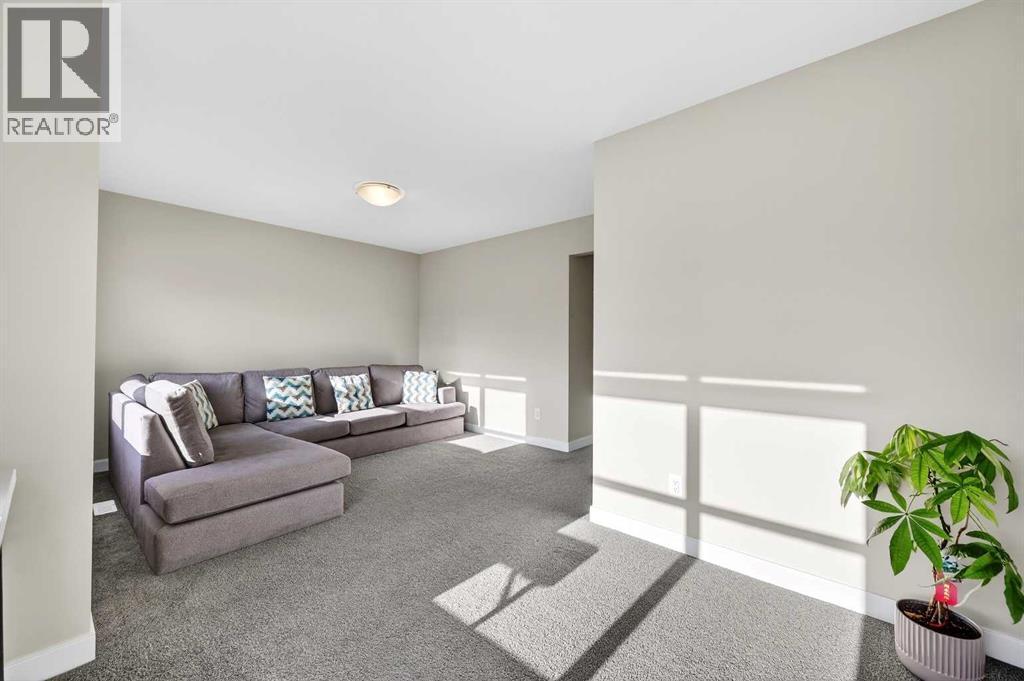 77 Belvedere Drive Se, Calgary, AB - Indoor