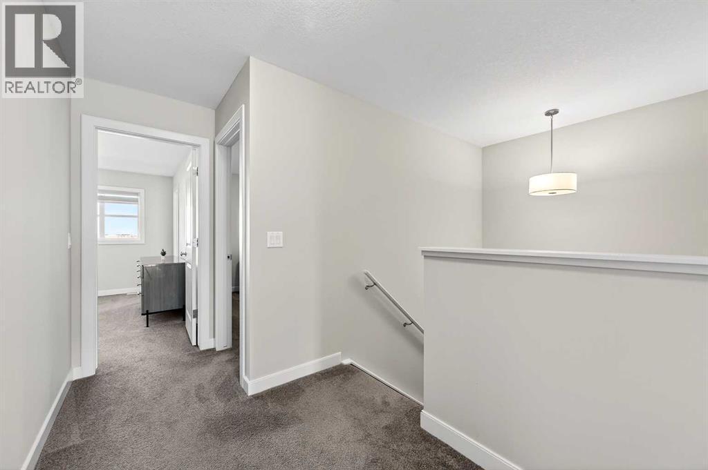 77 Belvedere Drive Se, Calgary, AB - Indoor Photo Showing Other Room