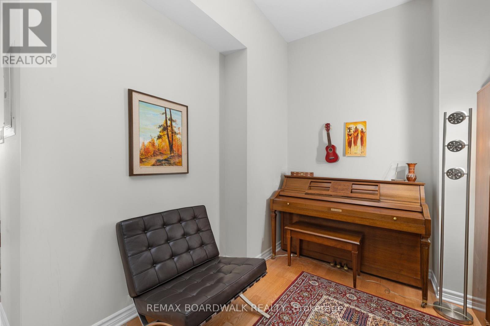 1004 - 314 Central Park Drive, Ottawa, ON - Indoor Photo Showing Other Room