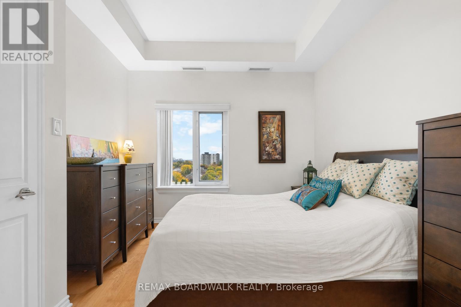 1004 - 314 Central Park Drive, Ottawa, ON - Indoor Photo Showing Bedroom