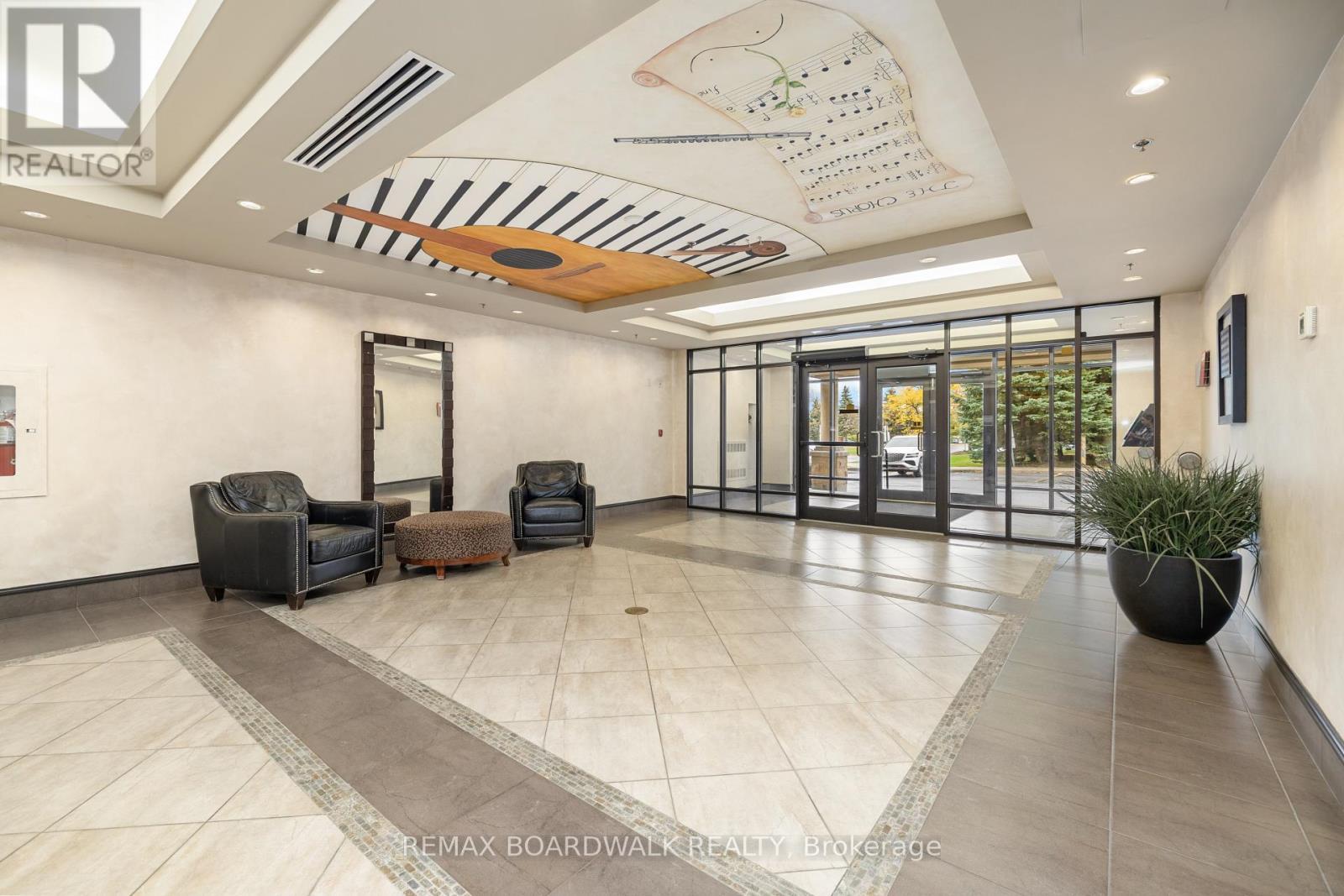 1004 - 314 Central Park Drive, Ottawa, ON - Indoor Photo Showing Other Room