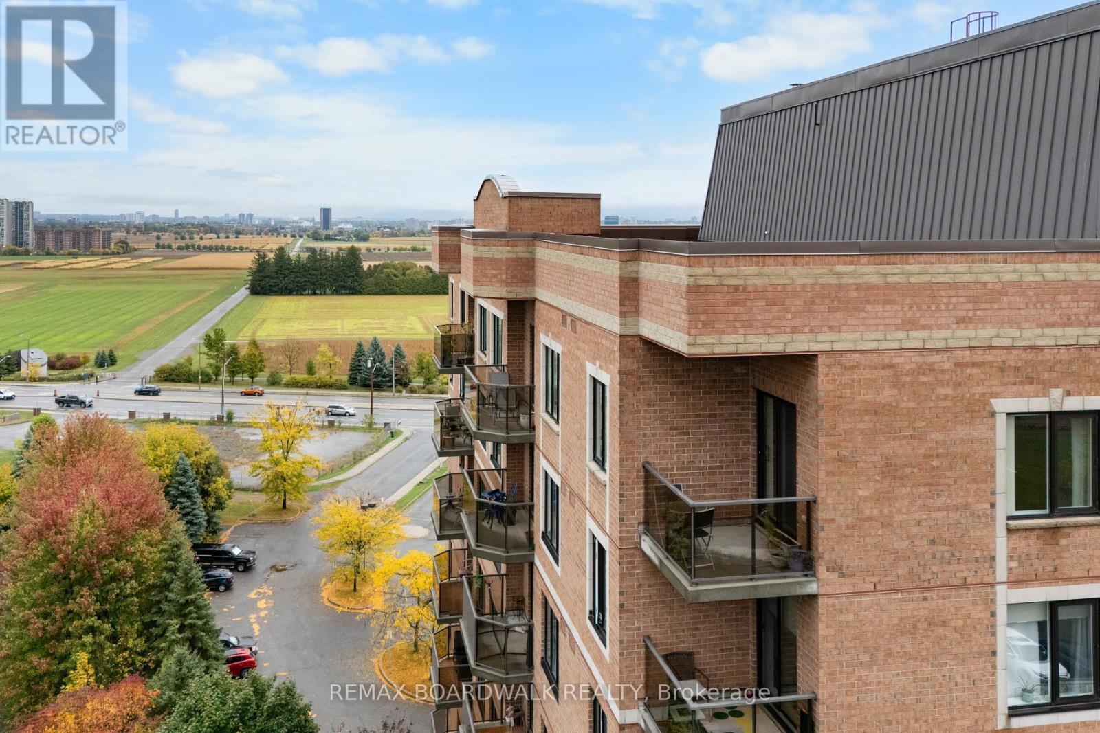 1004 - 314 Central Park Drive, Ottawa, ON - Outdoor