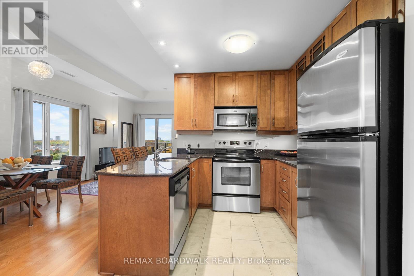 1004 - 314 Central Park Drive, Ottawa, ON - Indoor Photo Showing Kitchen With Stainless Steel Kitchen With Double Sink