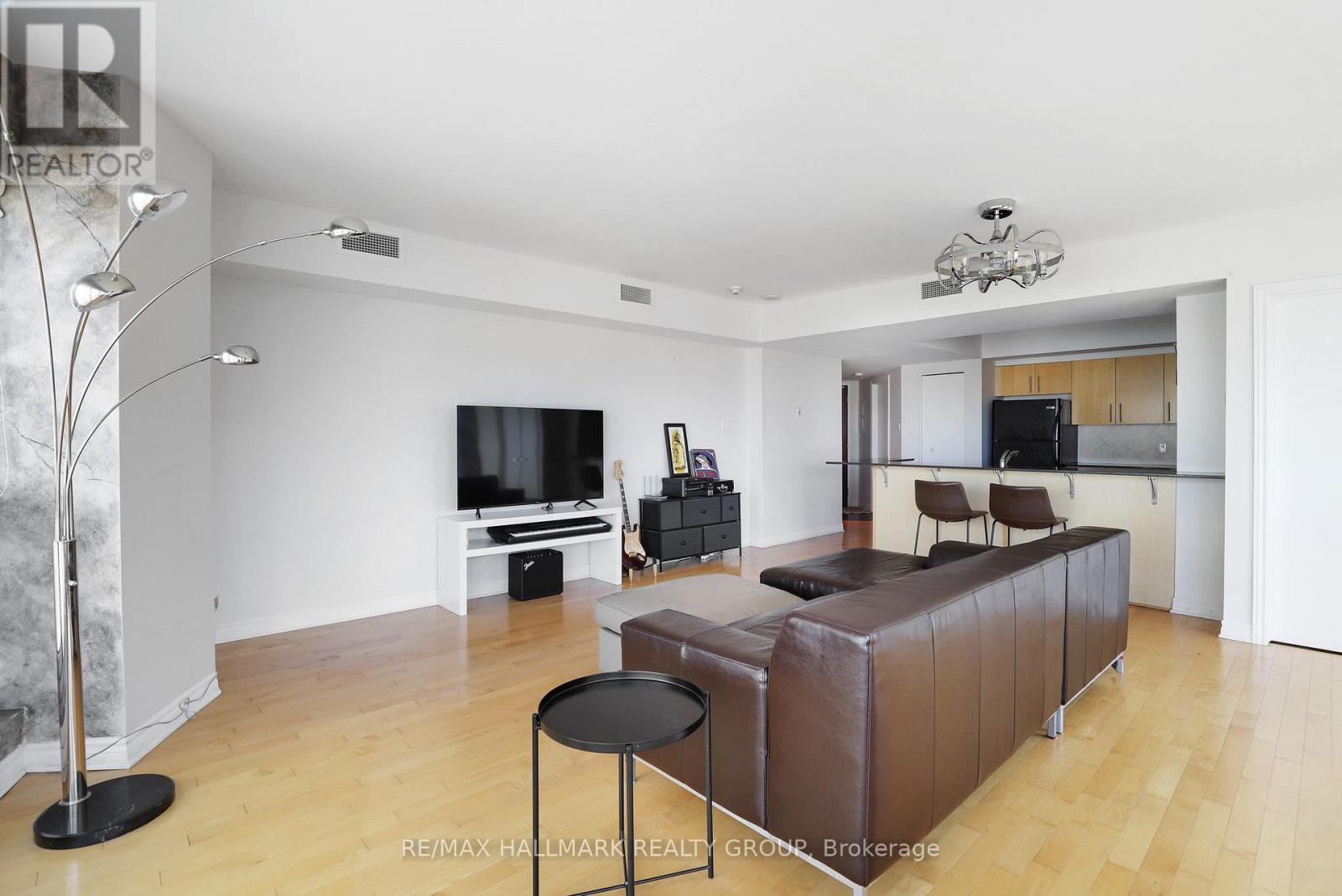 504 - 200 Rideau Street, Ottawa, ON - Indoor Photo Showing Other Room