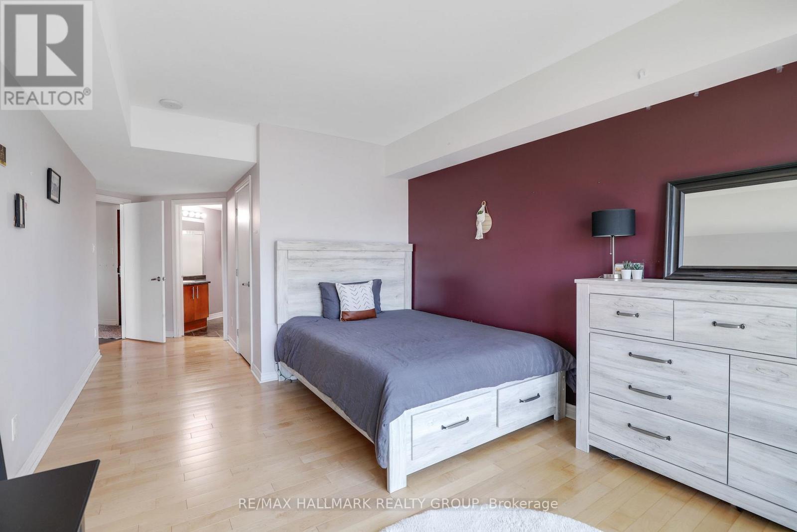 504 - 200 Rideau Street, Ottawa, ON - Indoor Photo Showing Bedroom