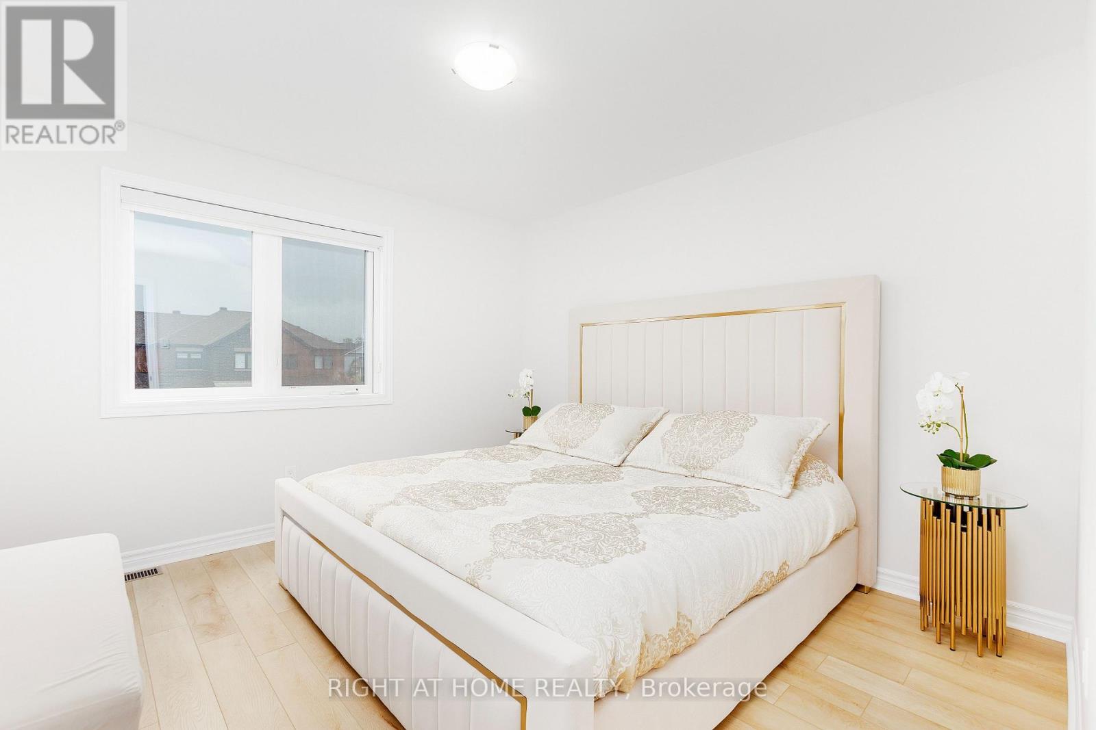 65 Esban Drive, Ottawa, ON - Indoor Photo Showing Bedroom