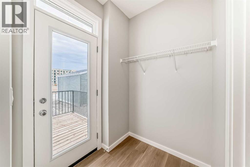 PLEASE NOTE: Photos are of a DIFFERENT Spec Home of the same model – fit and finish may differ. Interior selections and floorplans shown in photos - 85 Starling Boulevard Nw, Calgary, AB - Indoor