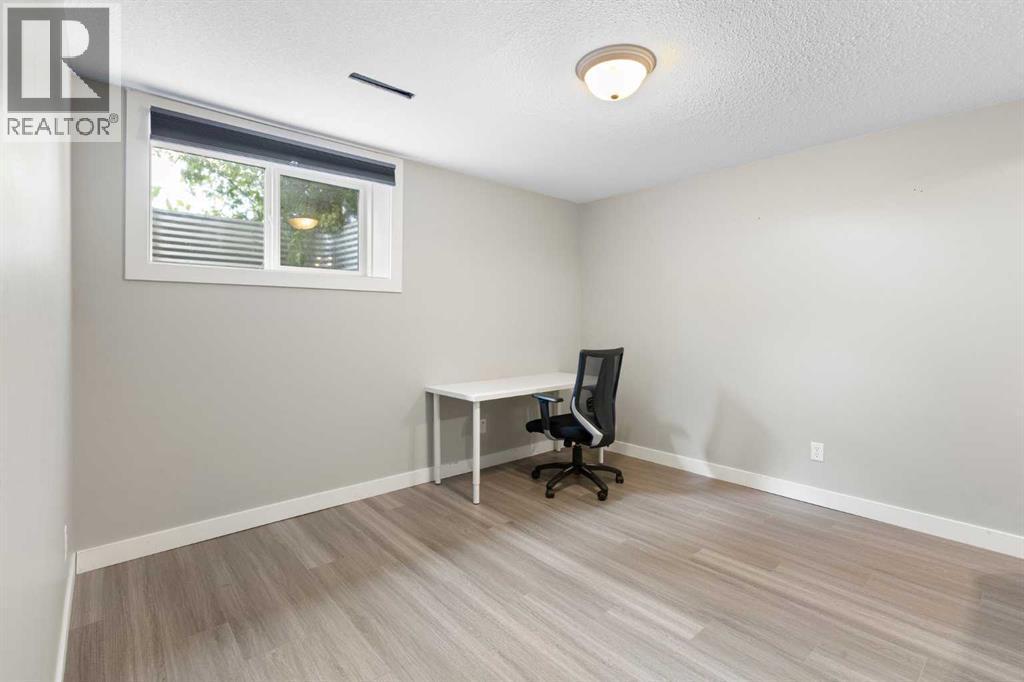 Basement #6 - 173 Gordon Drive Sw, Calgary, AB - Indoor