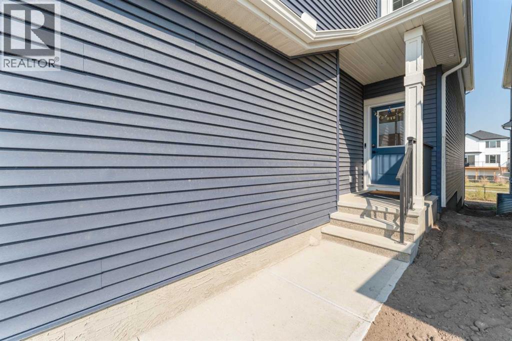 200 Lewiston Drive Ne, Calgary, AB - Outdoor With Exterior