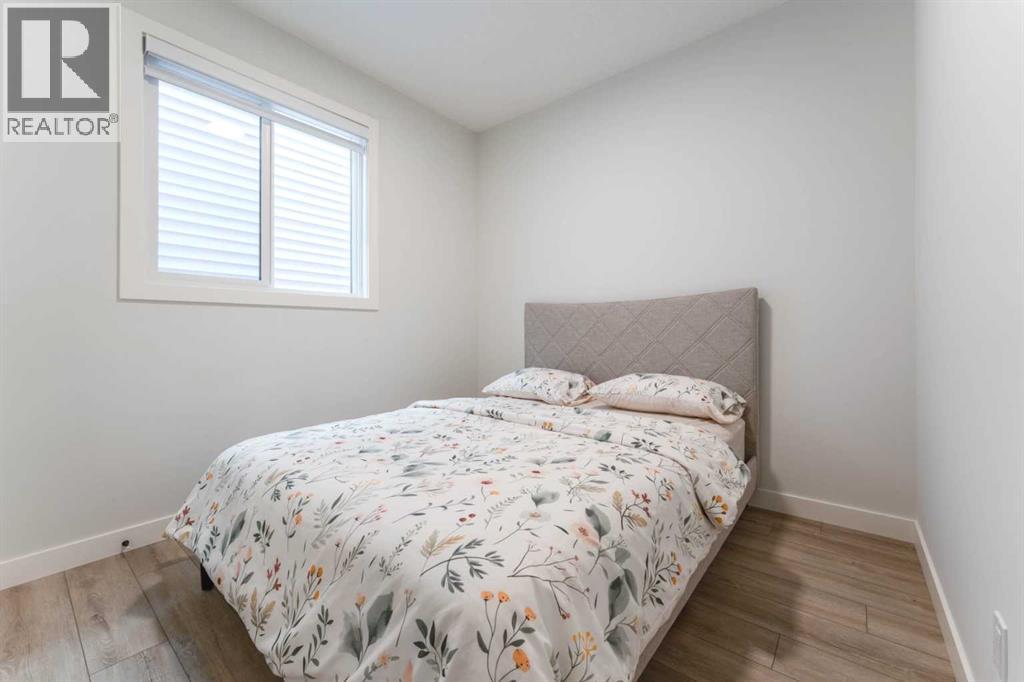 200 Lewiston Drive Ne, Calgary, AB - Indoor Photo Showing Bedroom