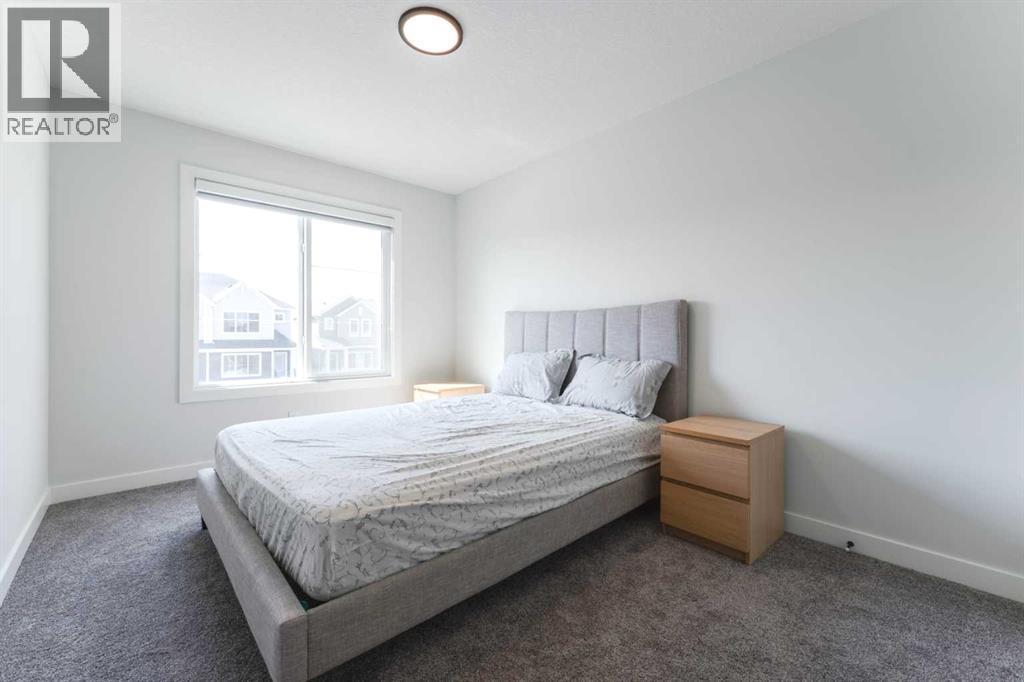 200 Lewiston Drive Ne, Calgary, AB - Indoor Photo Showing Bedroom