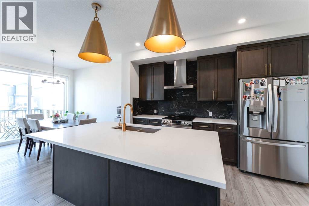 200 Lewiston Drive Ne, Calgary, AB - Indoor Photo Showing Kitchen With Double Sink