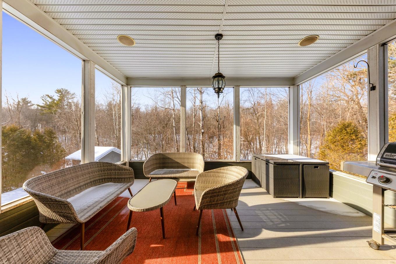 Véranda - 72 Tsse Du Ruisseau, Saint-Basile-Le-Grand, QC - Outdoor With Deck Patio Veranda With Exterior