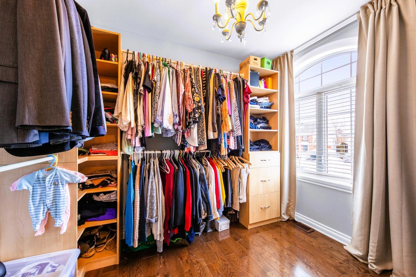 Penderie (Walk-in) - 72 Tsse Du Ruisseau, Saint-Basile-Le-Grand, QC - Indoor With Storage