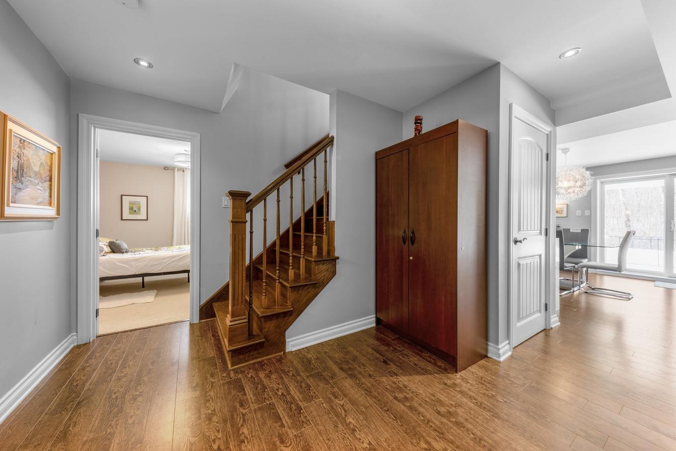 Escalier - 72 Tsse Du Ruisseau, Saint-Basile-Le-Grand, QC - Indoor Photo Showing Other Room