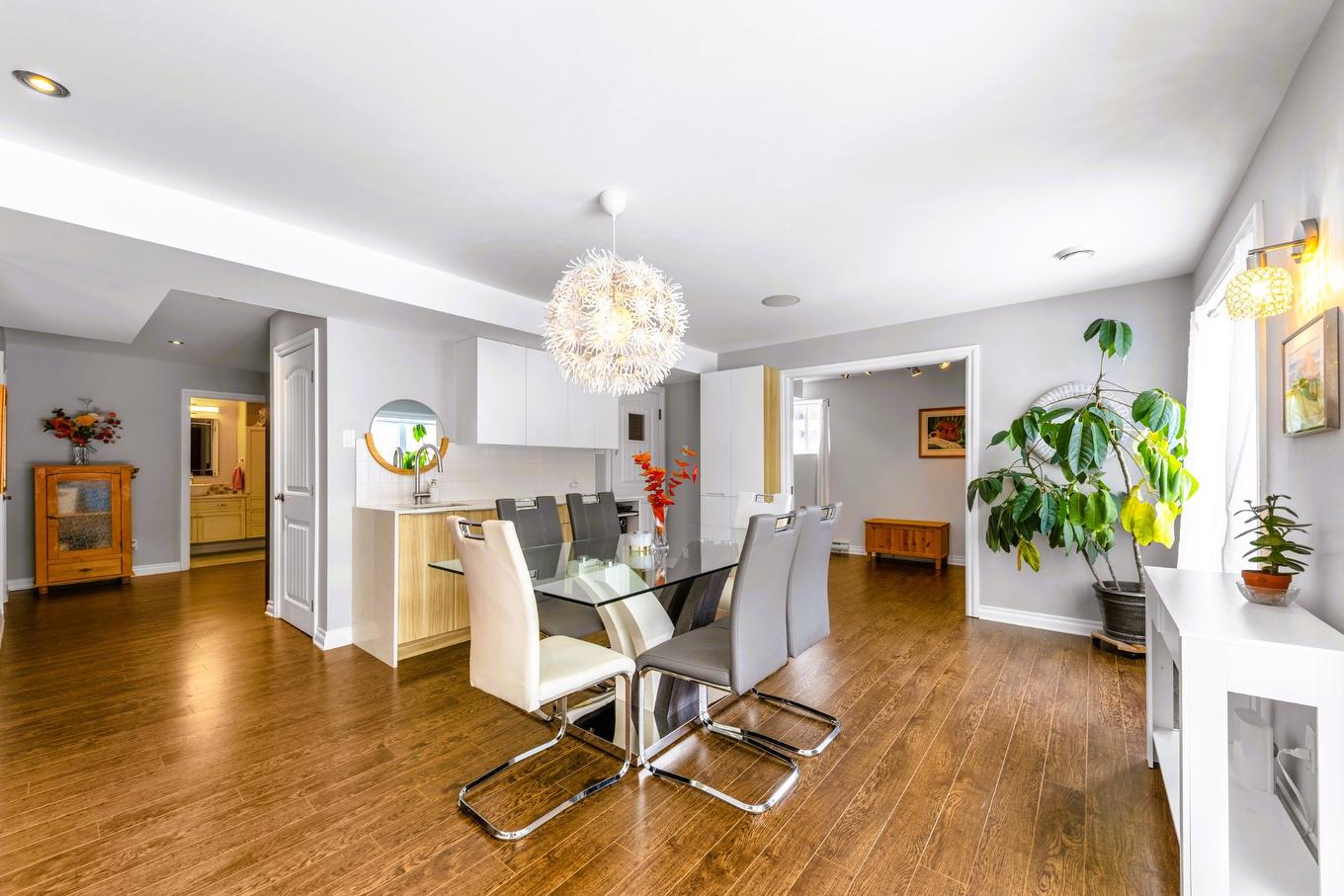 Vue d'ensemble - 72 Tsse Du Ruisseau, Saint-Basile-Le-Grand, QC - Indoor Photo Showing Dining Room