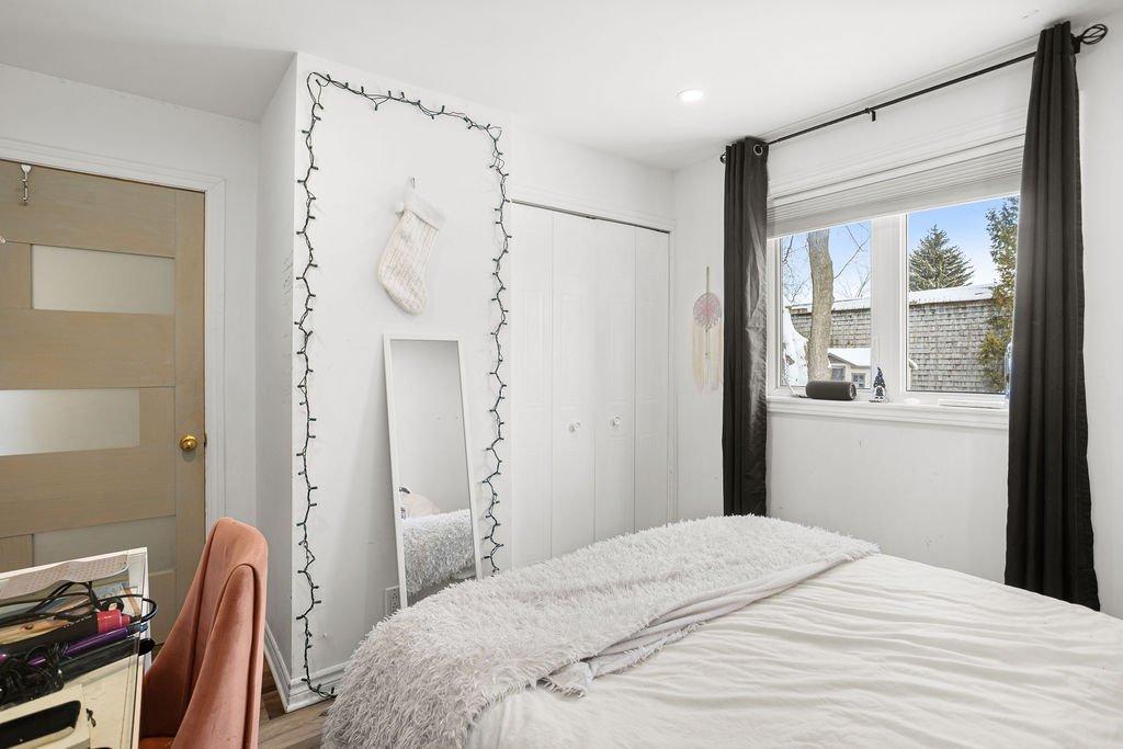 Bedroom - 117 Rue St-Joachim, L'Assomption, QC - Indoor Photo Showing Bedroom