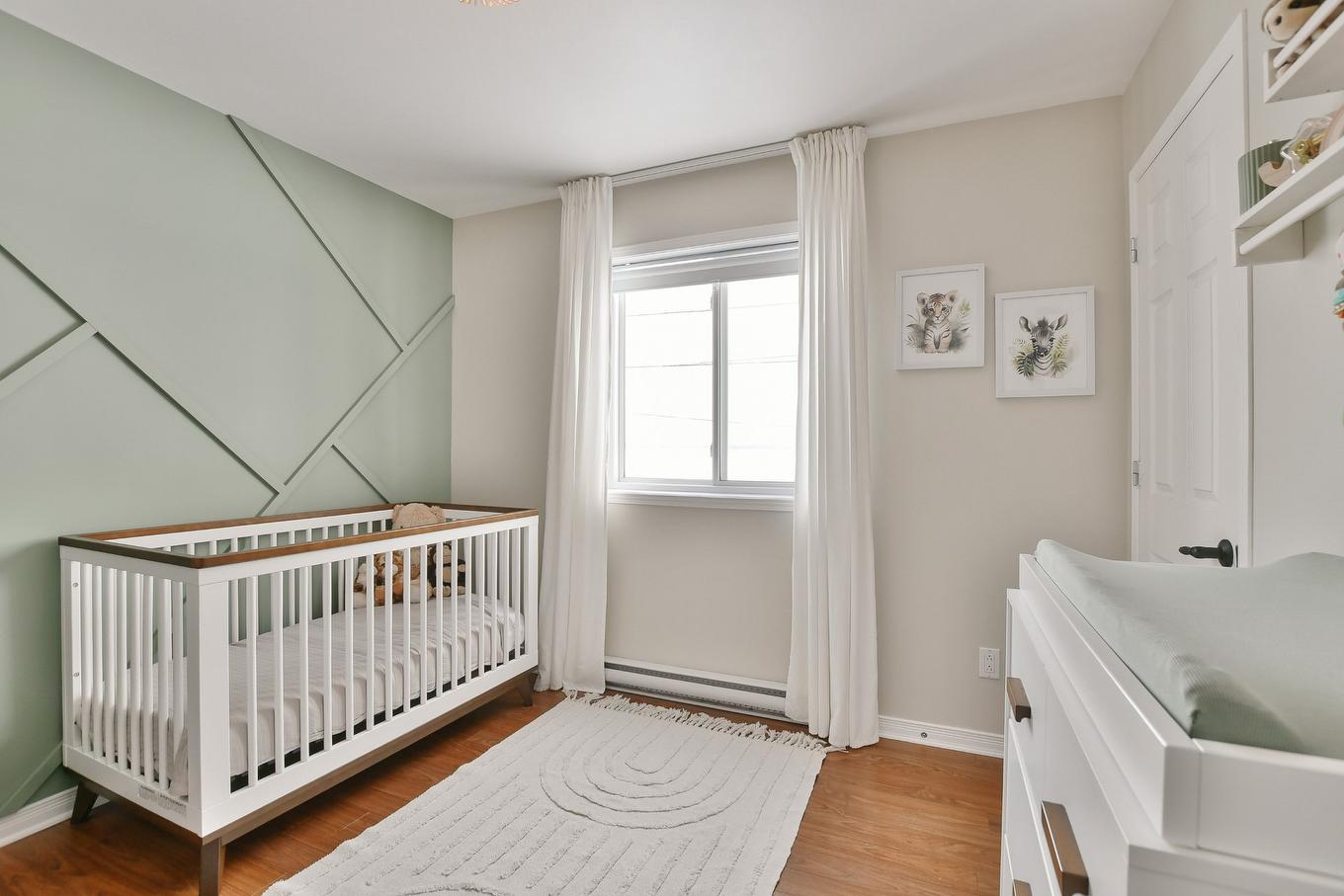 Bedroom - 202-87 Mtée De St-Sulpice, Saint-Sulpice, QC - Indoor Photo Showing Bedroom
