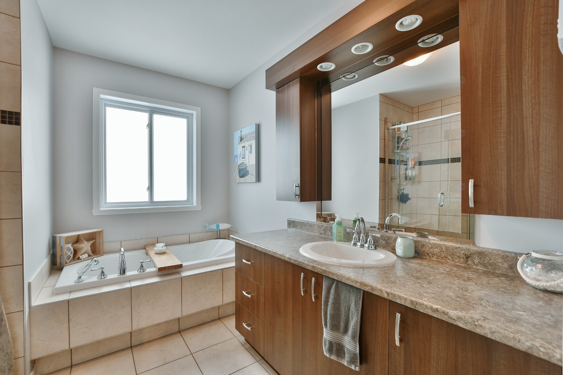 Bathroom - 202-87 Mtée De St-Sulpice, Saint-Sulpice, QC - Indoor Photo Showing Bathroom