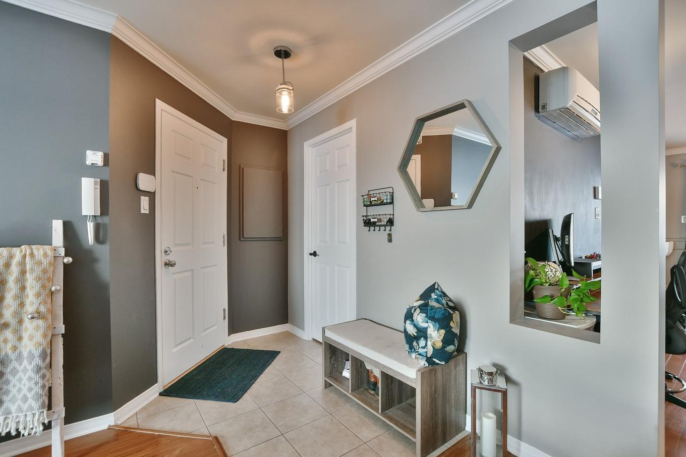 Hall - 202-87 Mtée De St-Sulpice, Saint-Sulpice, QC - Indoor Photo Showing Other Room