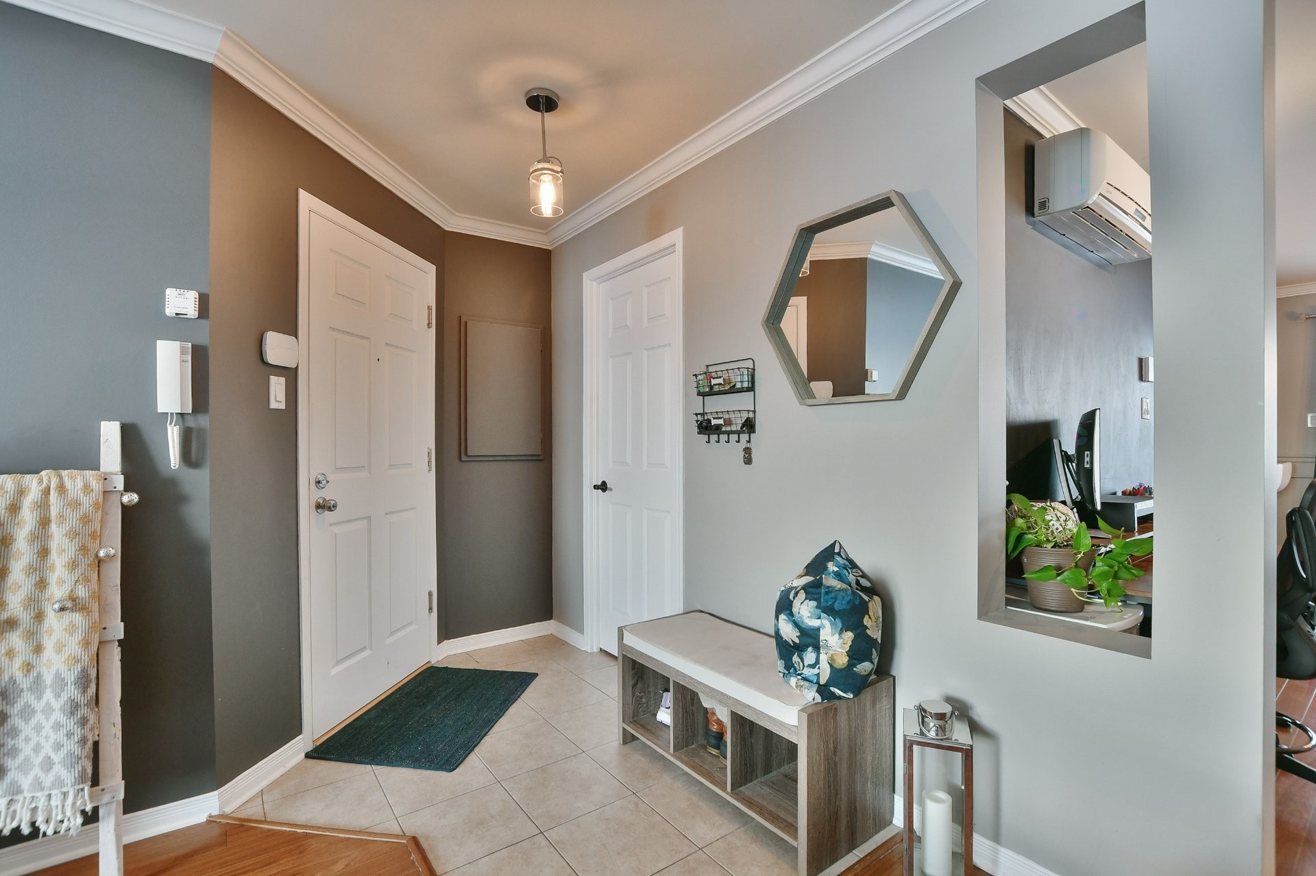 Mud Room - 202-87 Mtée De St-Sulpice, Saint-Sulpice, QC - Indoor Photo Showing Other Room