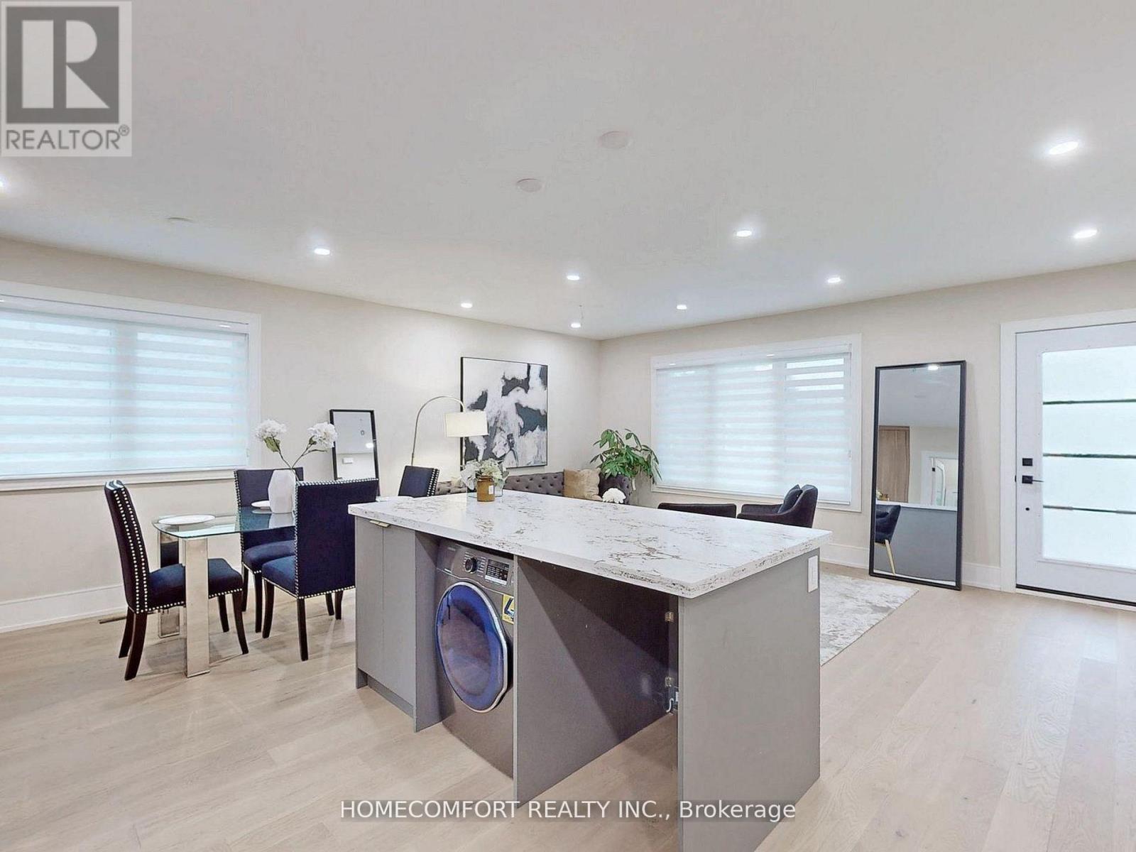 270 Brighton Avenue, Toronto, ON - Indoor