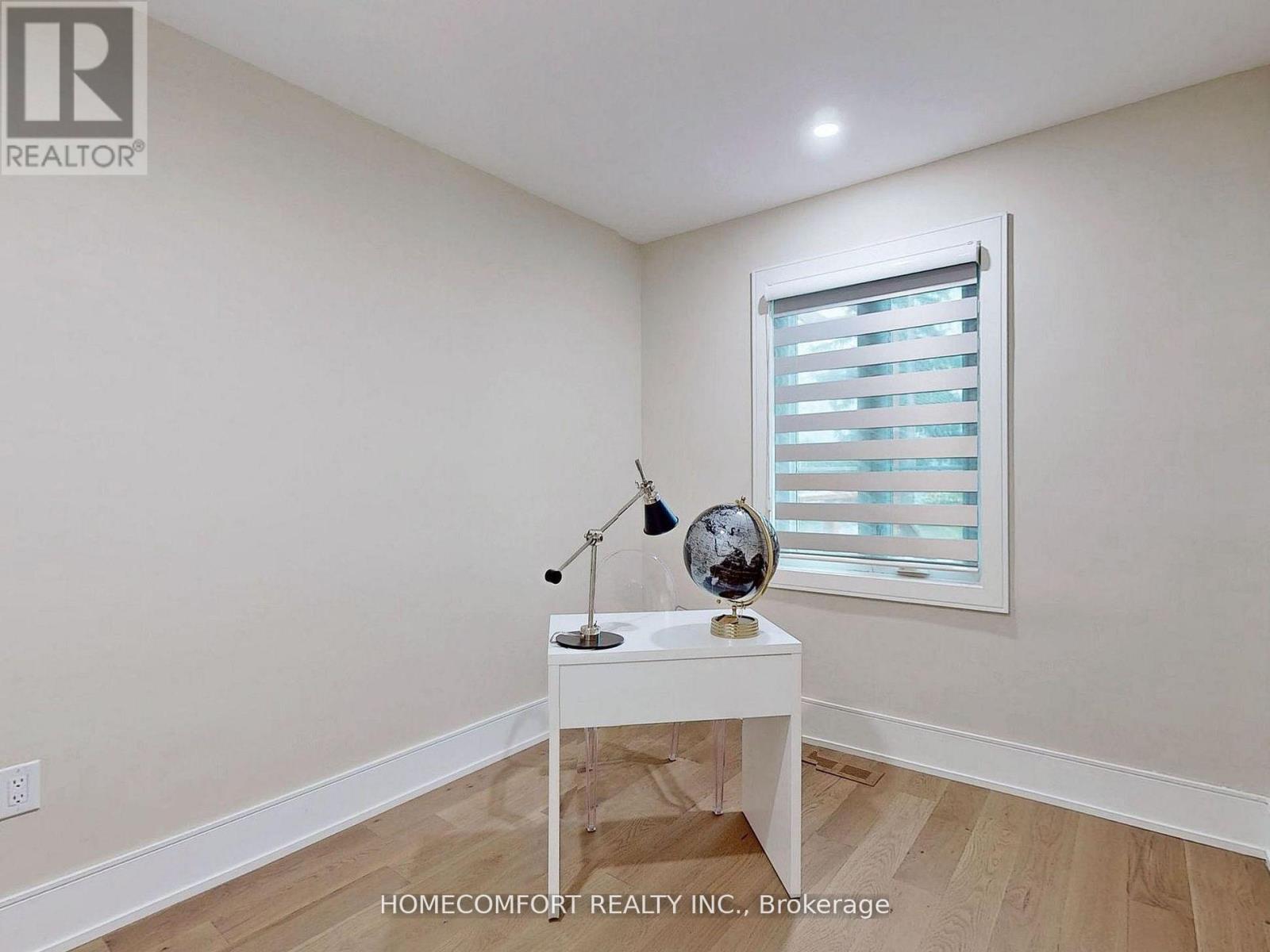 270 Brighton Avenue, Toronto, ON - Indoor Photo Showing Office