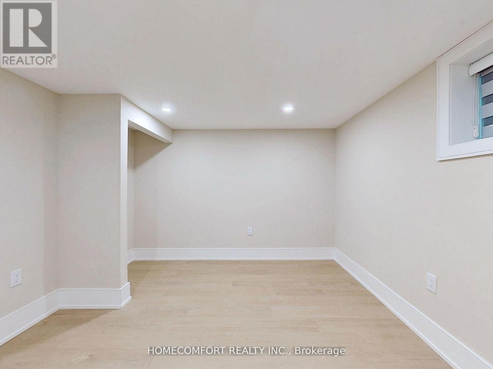 270 Brighton Avenue, Toronto, ON - Indoor