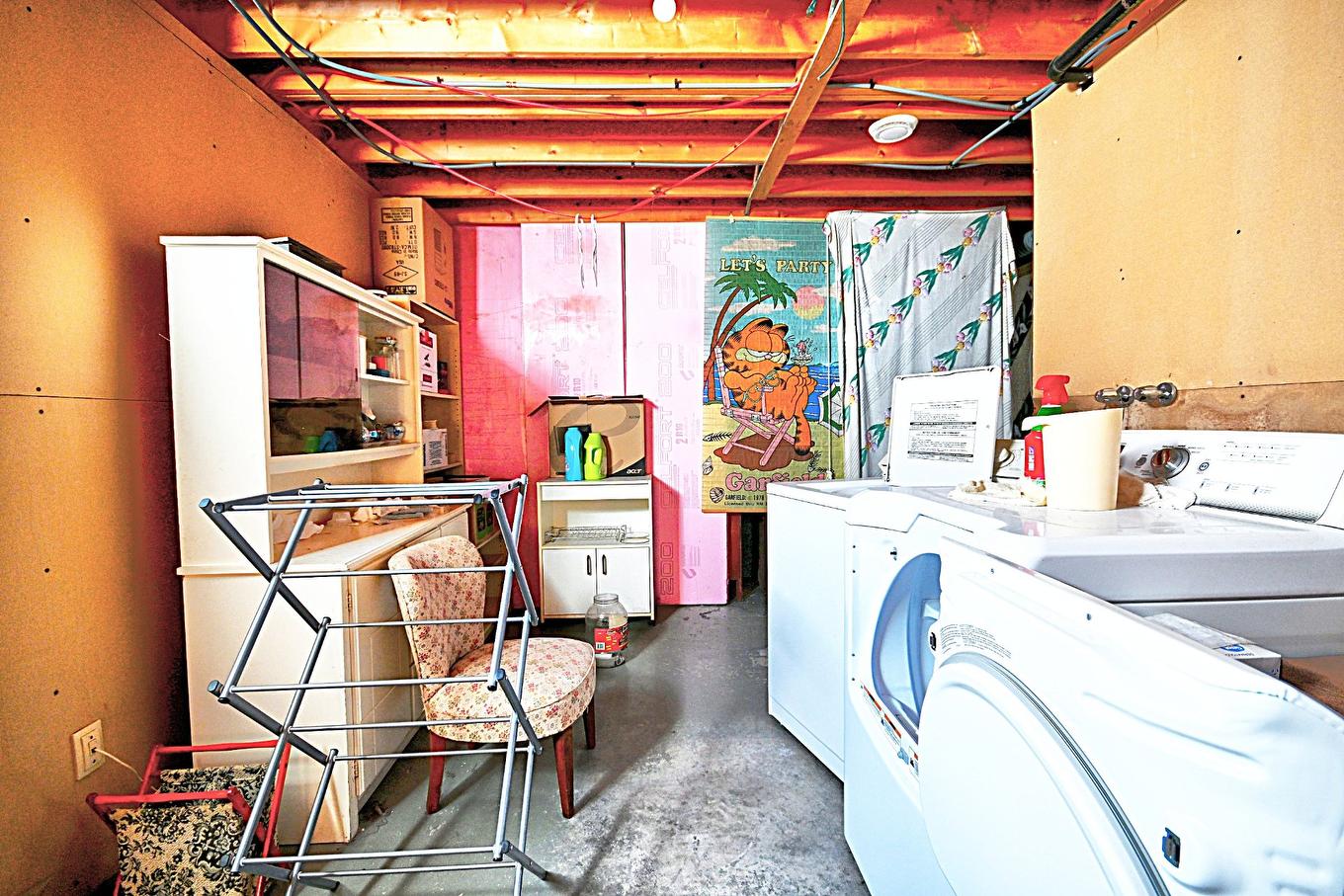 Sous-sol - 142 Rue Jos-Monferrand, Québec (Beauport), QC - Indoor Photo Showing Laundry Room