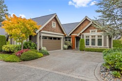 515 Eaglewood Crt Qualicum Beach, BC V9K 0A3