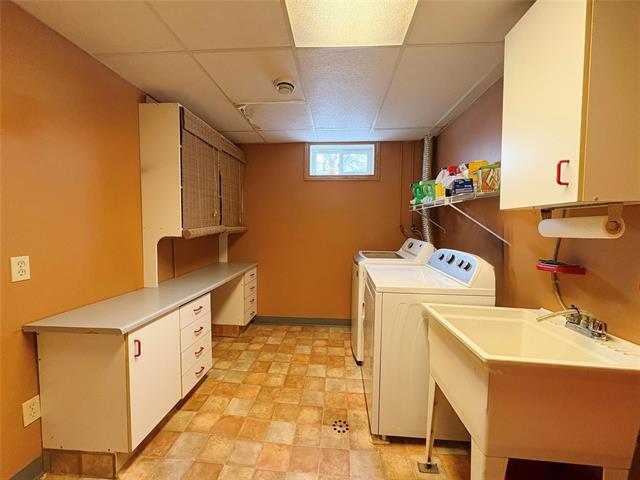 79 Thurlby Rd, Winnipeg, MB