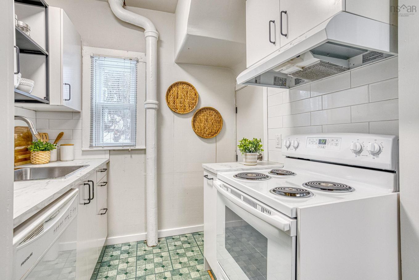 11 Maynard Street, Dartmouth, NS