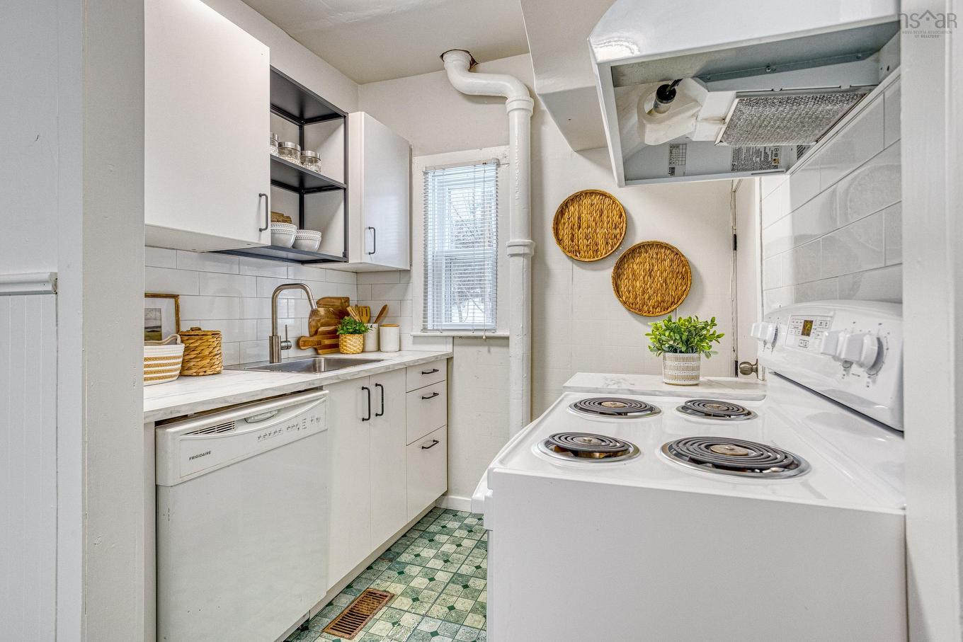 11 Maynard Street, Dartmouth, NS