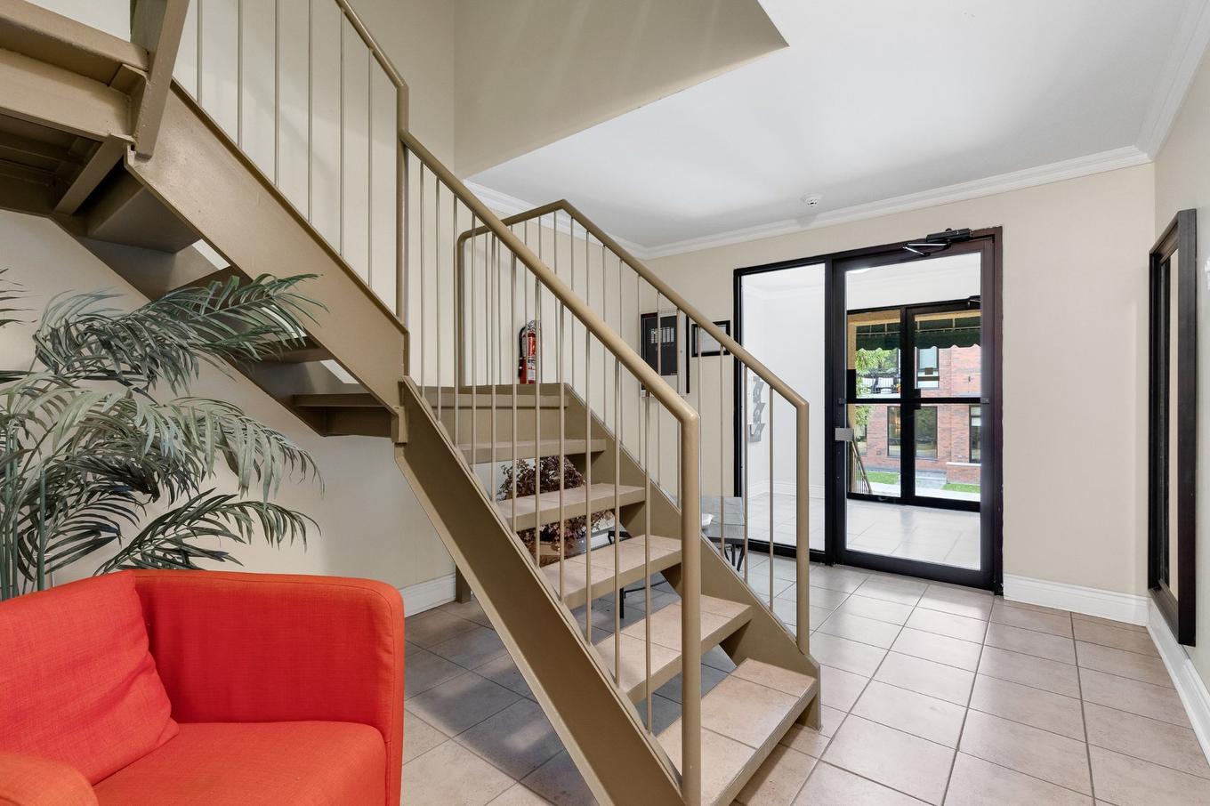 Hall d'entrée/Vestibule - 102-233 Rue Du Dominion, Montréal (Le Sud-Ouest), QC - Indoor Photo Showing Other Room