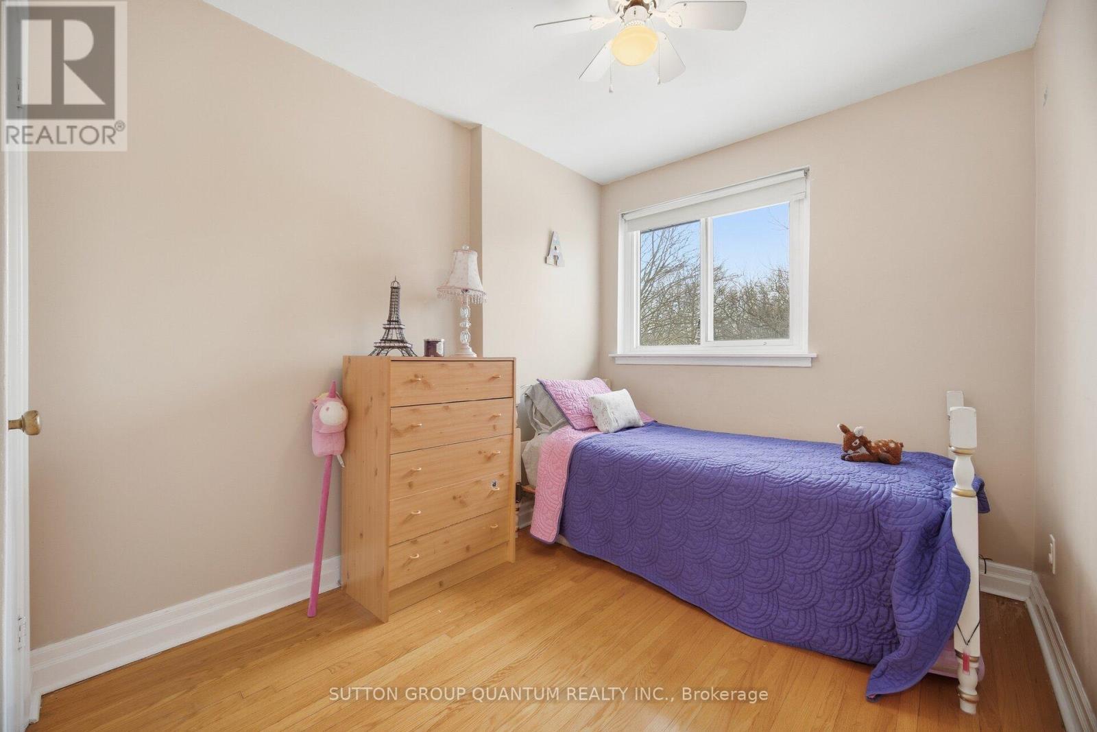 1241 Bray Court, Mississauga, ON - Indoor Photo Showing Bedroom