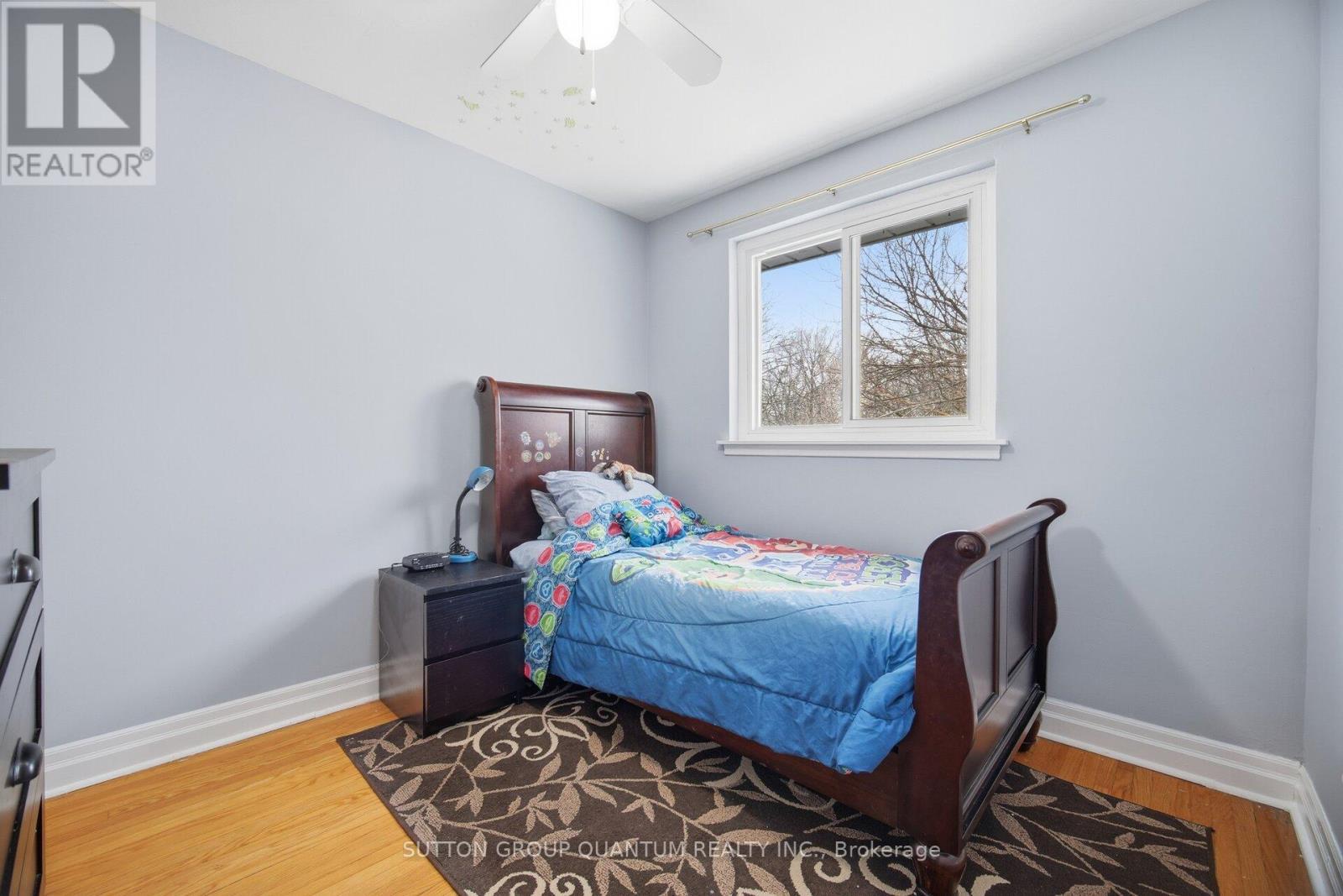 1241 Bray Court, Mississauga, ON - Indoor Photo Showing Bedroom
