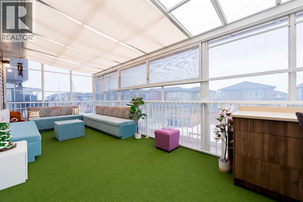 99 Evansglen Circle Nw, Calgary, AB - Indoor Photo Showing Other Room