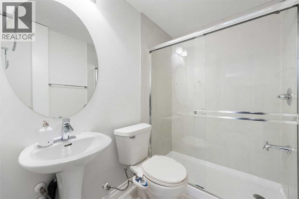 99 Evansglen Circle Nw, Calgary, AB - Indoor Photo Showing Bathroom