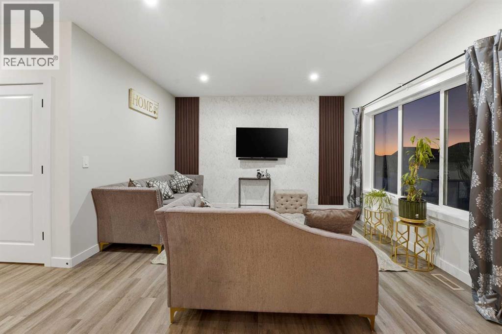 30 Thayer Close, Red Deer, AB - Indoor