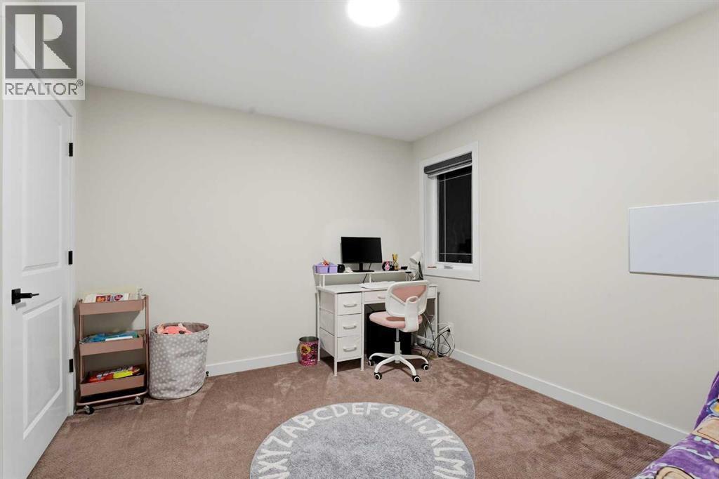 30 Thayer Close, Red Deer, AB - Indoor