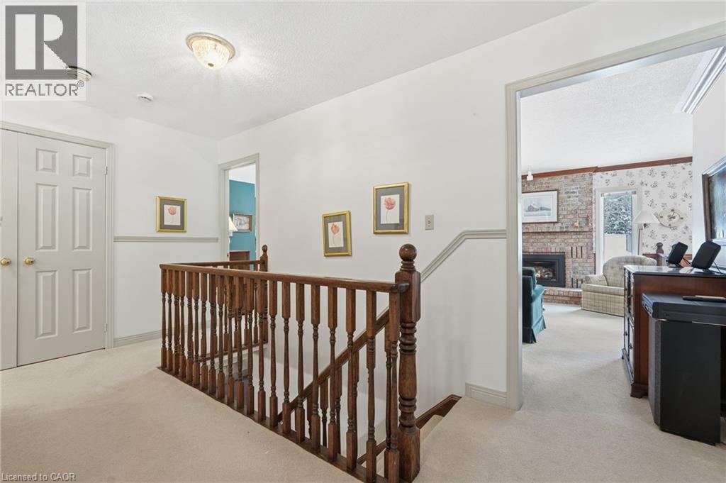 2320 Homer Drive, Burlington, ON - Indoor Photo Showing Other Room