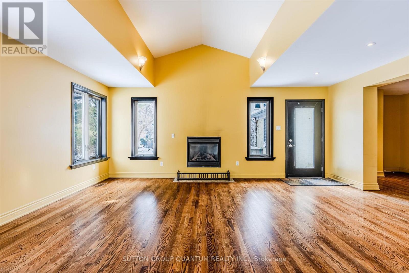 1273 Clarkson Road, Mississauga, ON - Indoor With Fireplace