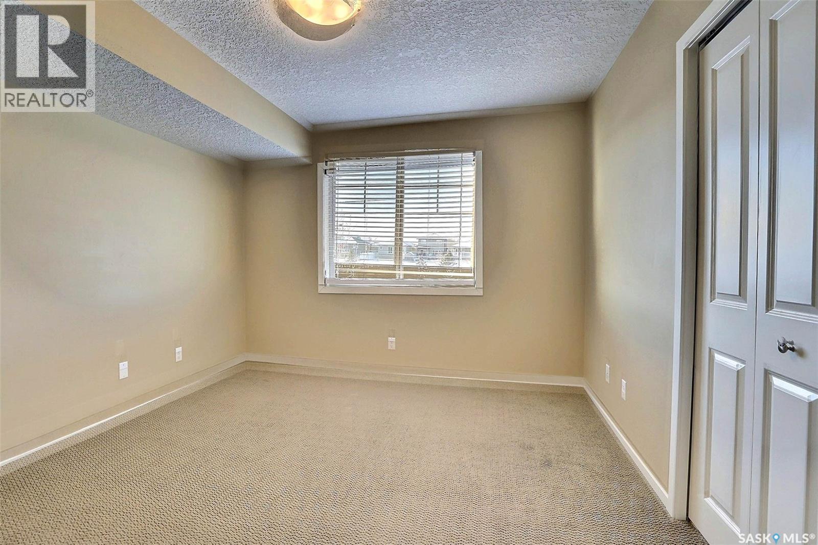 127 5059 James Hill Road, Regina, SK - Indoor Photo Showing Other Room