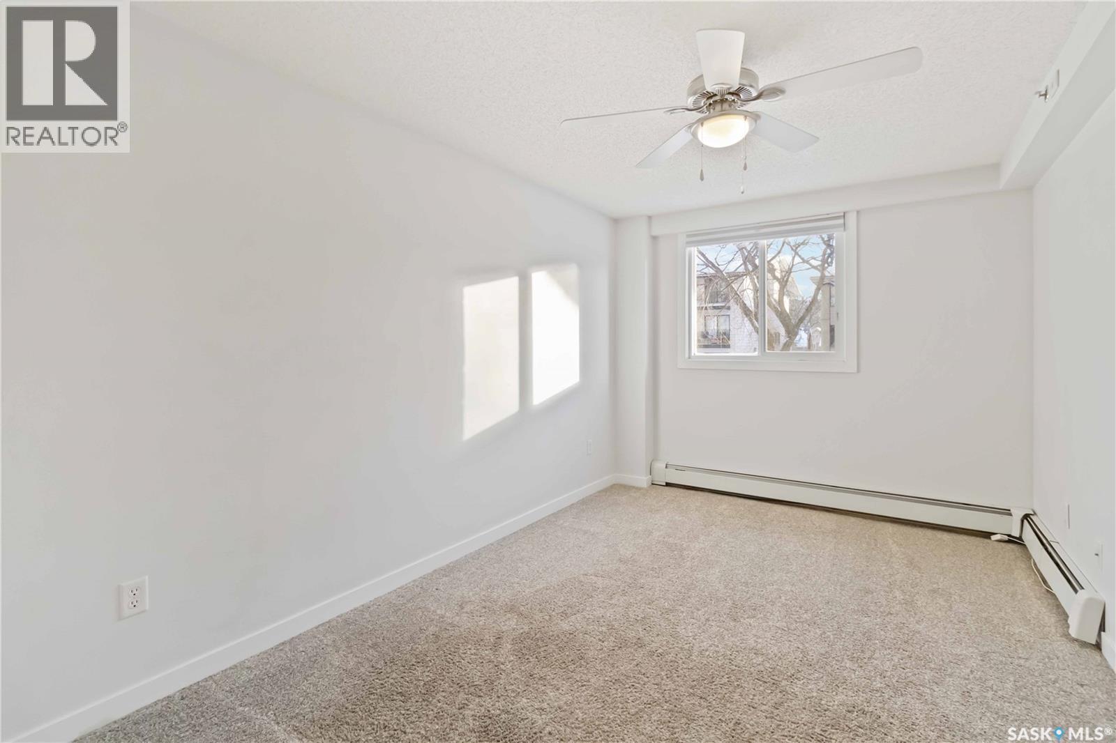 103 525 3Rd Avenue N, Saskatoon, SK - Indoor Photo Showing Other Room