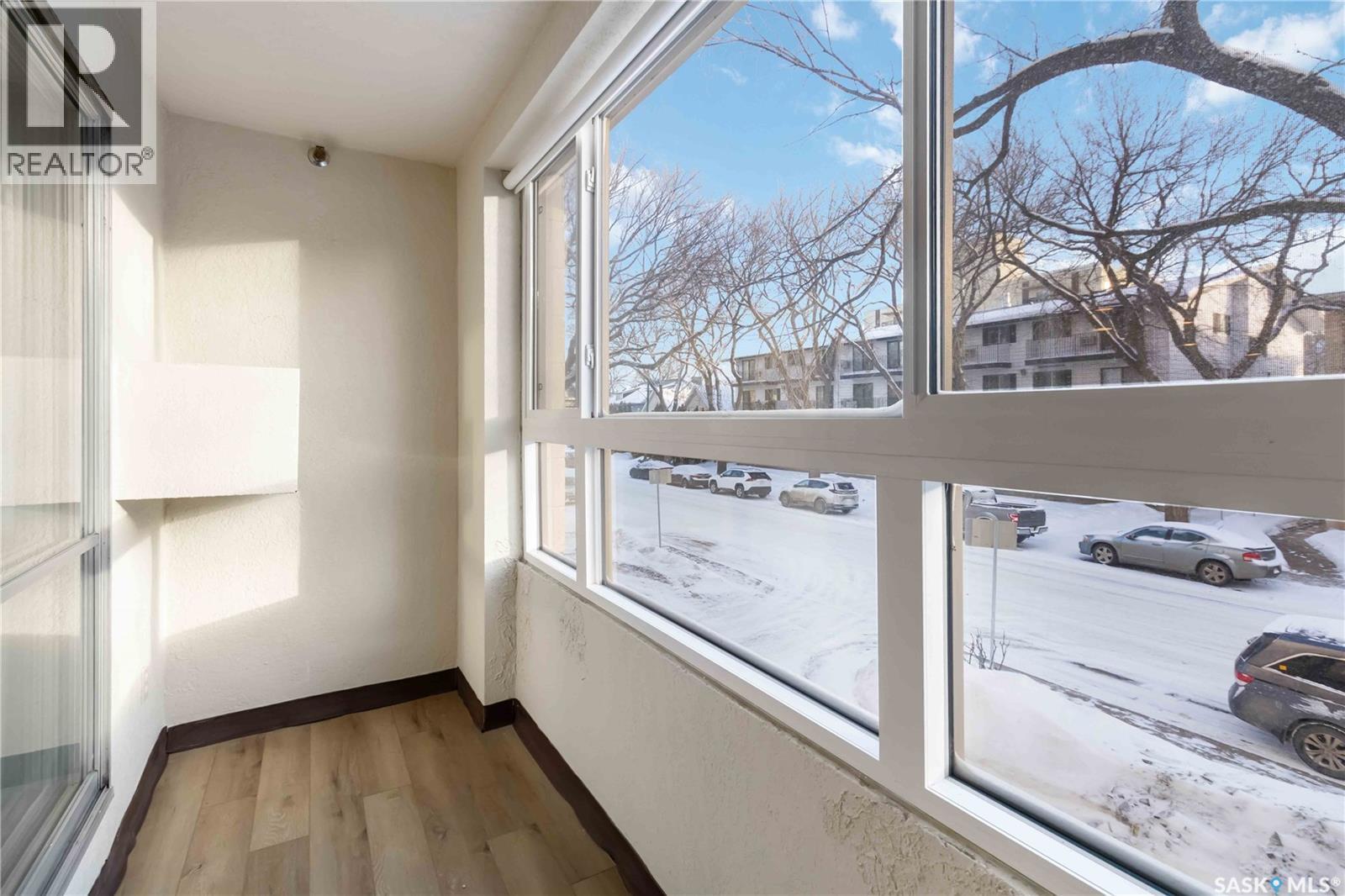 103 525 3Rd Avenue N, Saskatoon, SK - Indoor Photo Showing Other Room