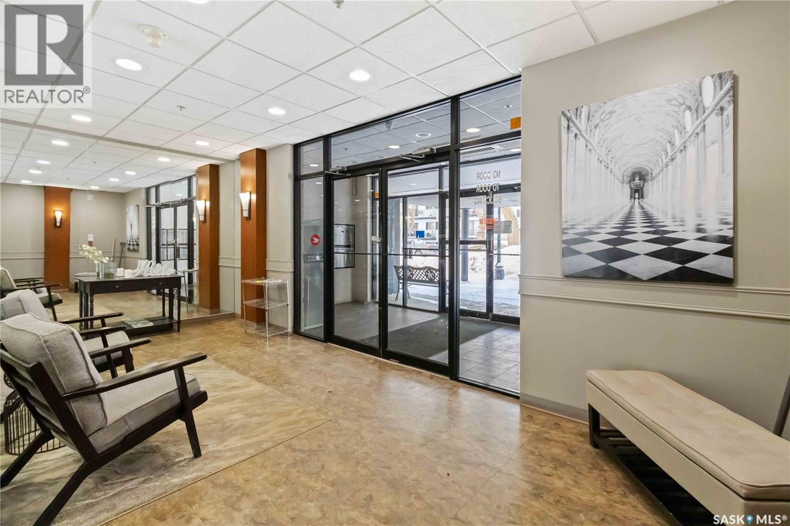 103 525 3Rd Avenue N, Saskatoon, SK - Indoor Photo Showing Other Room